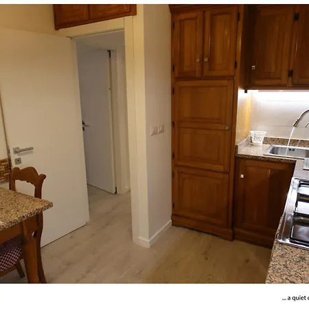 Апартаменты “al 57”…. A Quiet Corner In Феррара