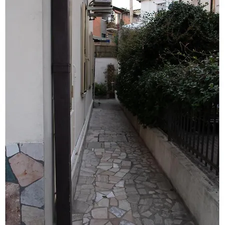 “al 57”…. A Quiet Corner In Апартаменты