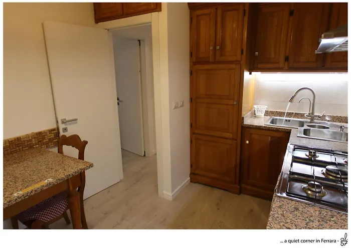Διαμέρισμα “al 57”…. A Quiet Corner In Φεράρα